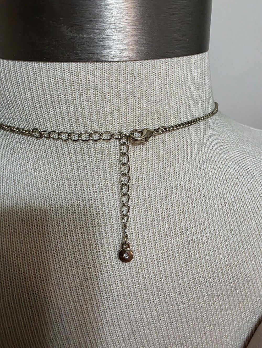 Liz Claiborne Statement Collar Necklace 19" Lobster Clasp - Picture 3 of 5